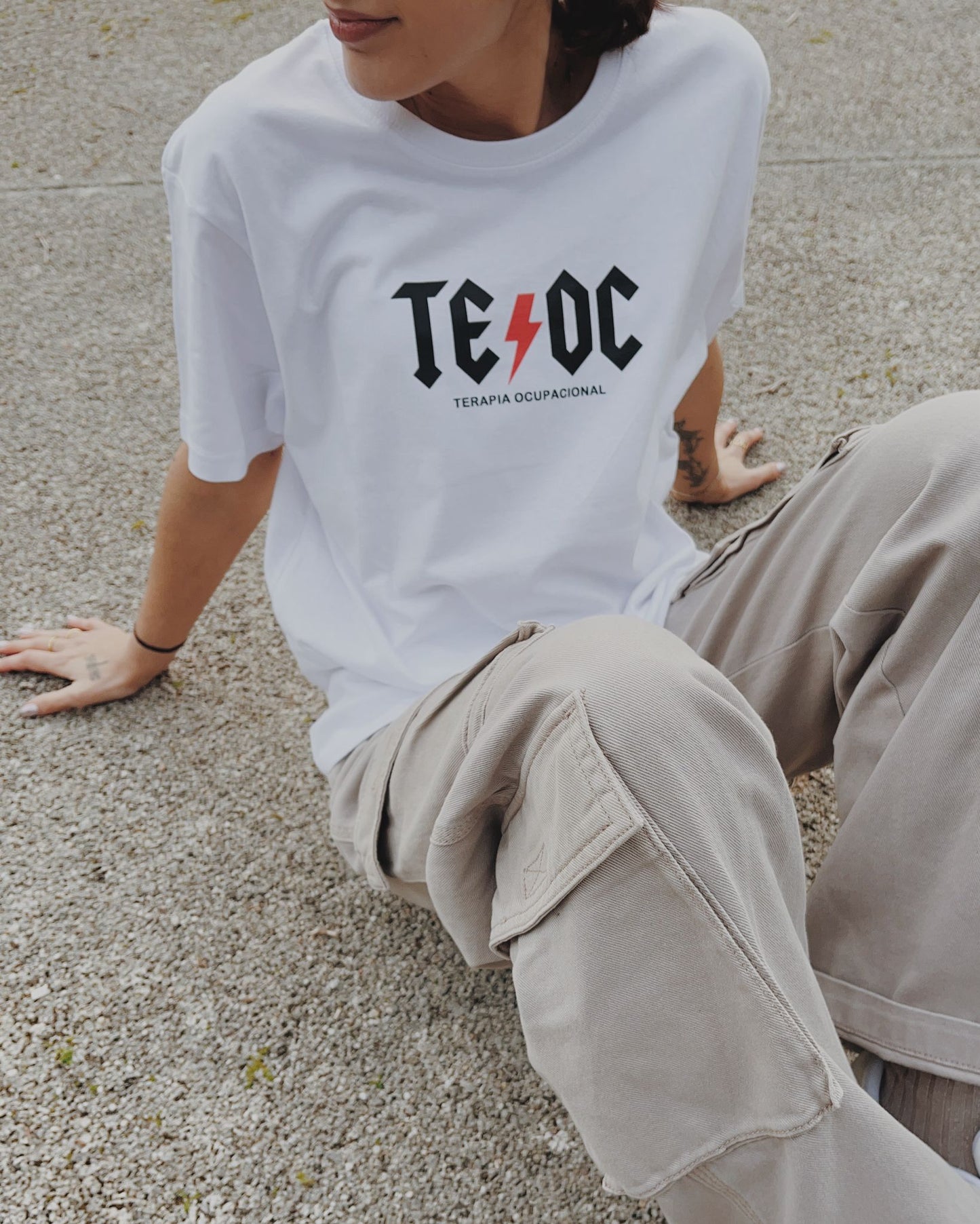 Camiseta Terapeuta estilo ACDC